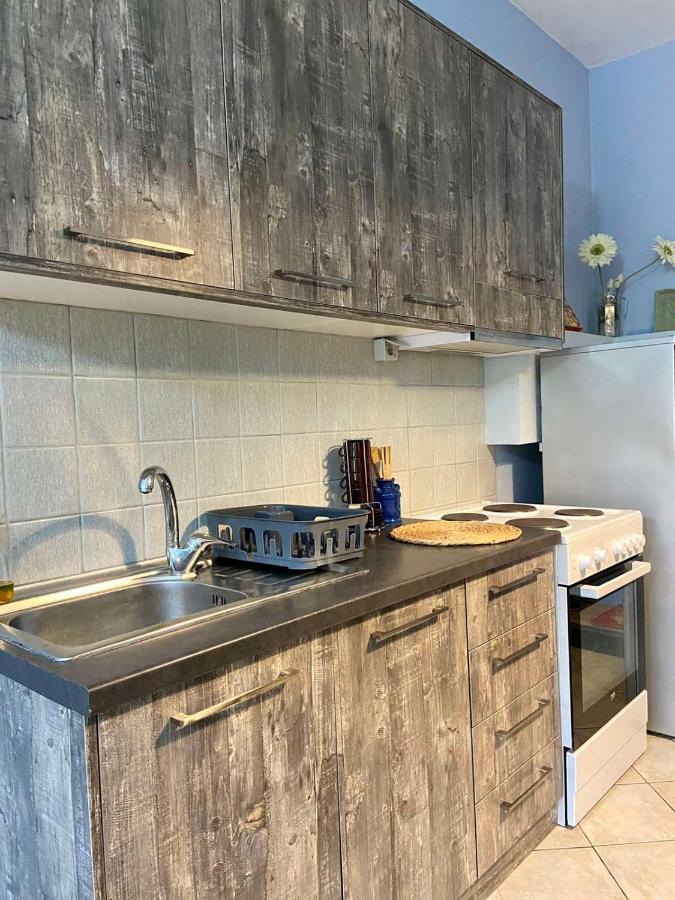 Sunny Garden Apartment Plataria Bagian luar foto