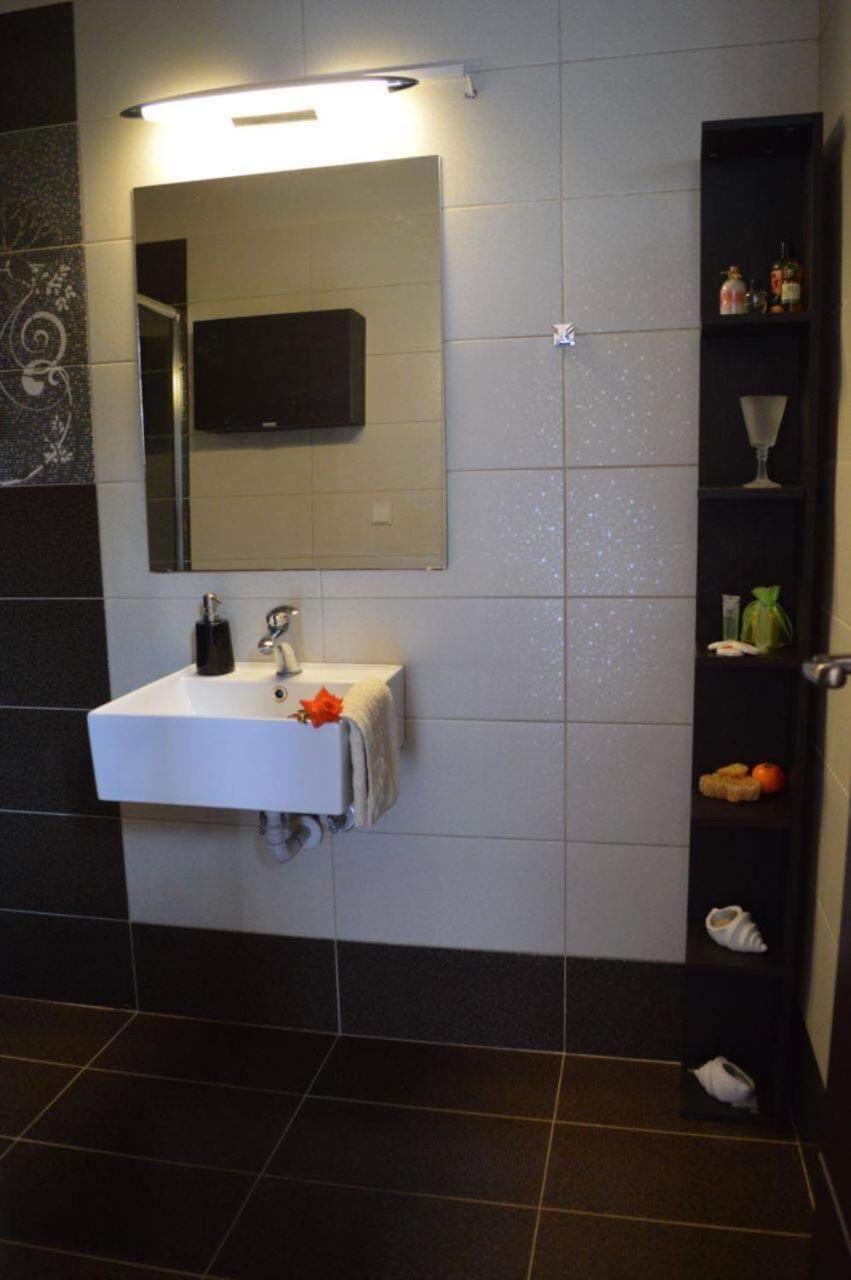 Sunny Garden Apartment Plataria Bagian luar foto