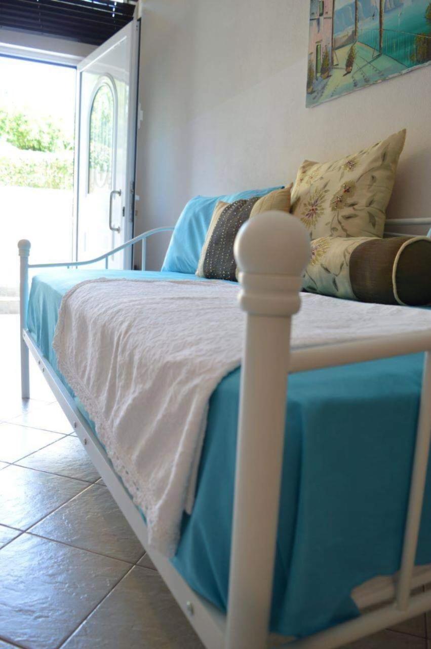 Sunny Garden Apartment Plataria Bagian luar foto